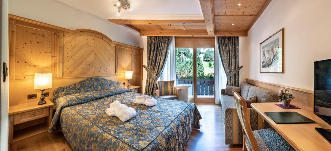 Alpen Hotel Corona Vigo di Fassa Eksteriør bilde