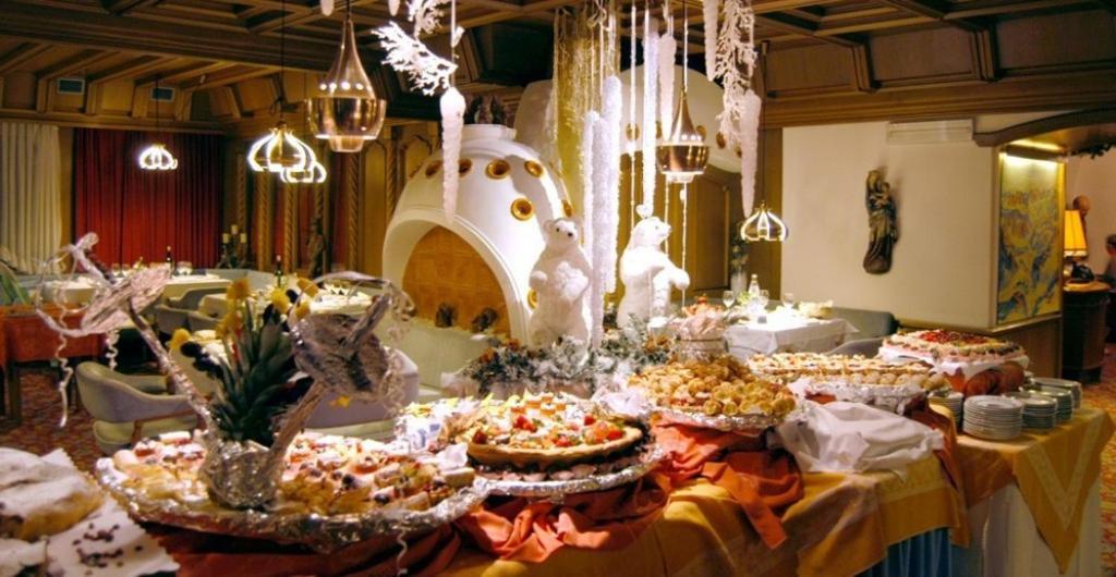 Alpen Hotel Corona Vigo di Fassa Eksteriør bilde