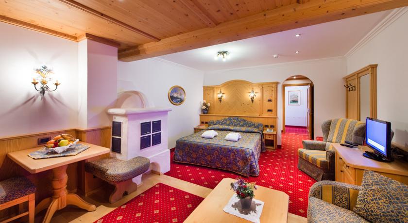 Alpen Hotel Corona Vigo di Fassa Rom bilde